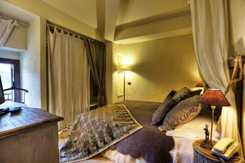 Il Poggio Country Resort Graniti Room photo
